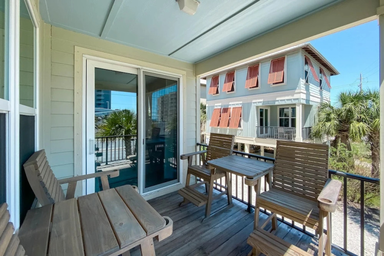 Romeo Beach Cottage 6