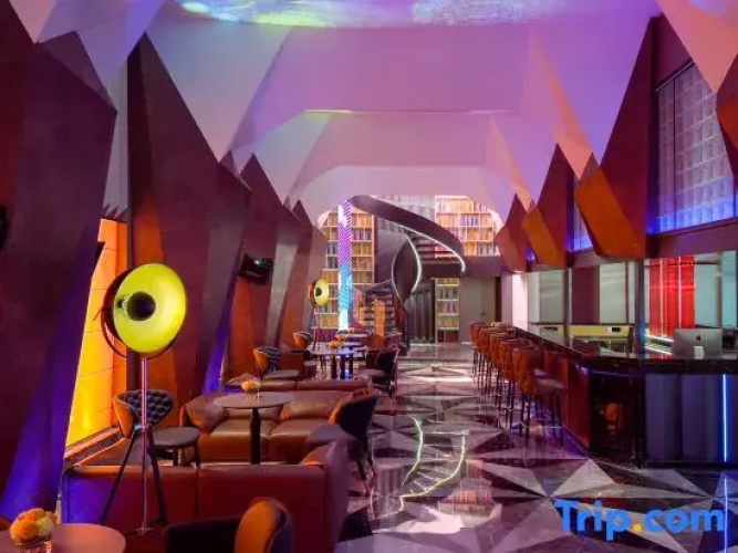 FUNGEE  Hotel (Wuyi Square, Huangxing Square Station, Changsha)