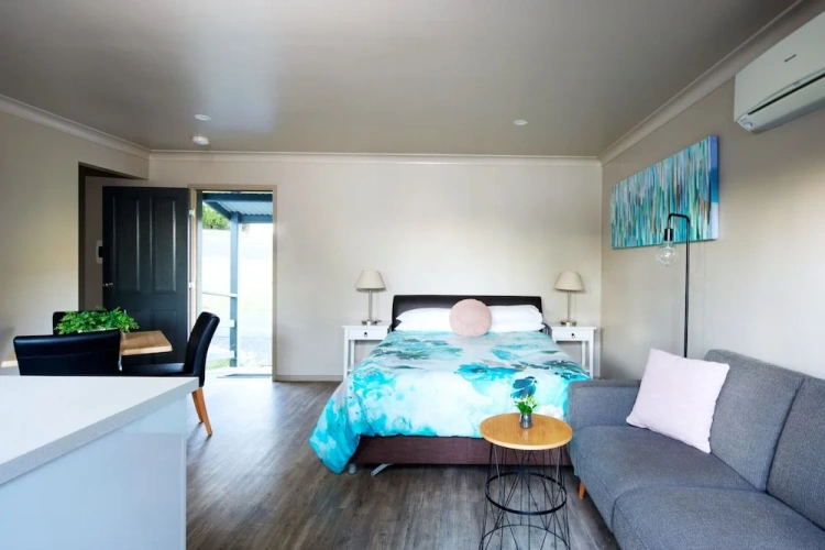 Deluxe Waterview Cabin