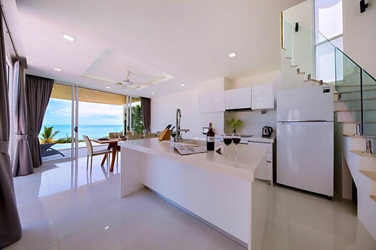 3 Bedrooms Sextuple Villa