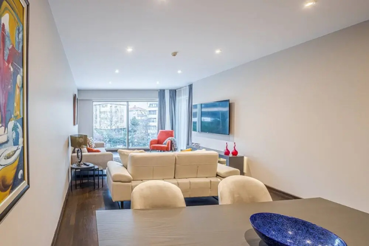Modern 1bdr Residence With Pool, Gym & Parking
