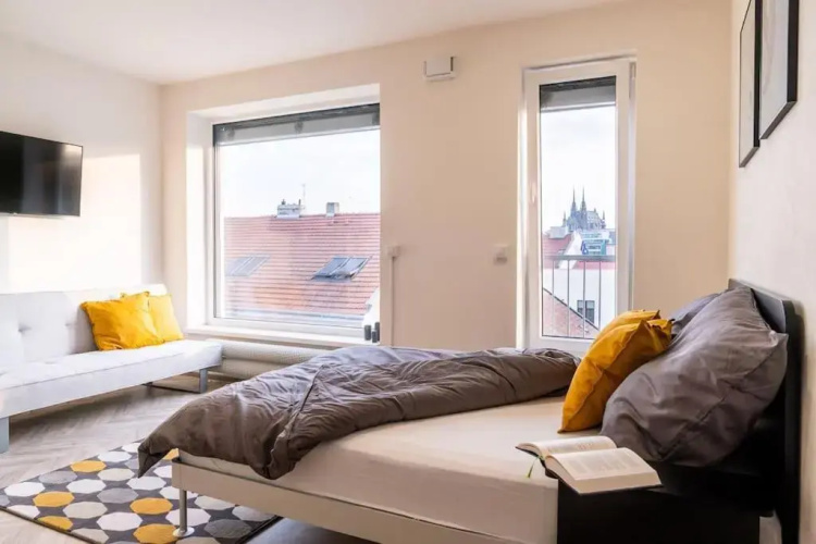 Lavender Time Studio with a Garden View Balcony