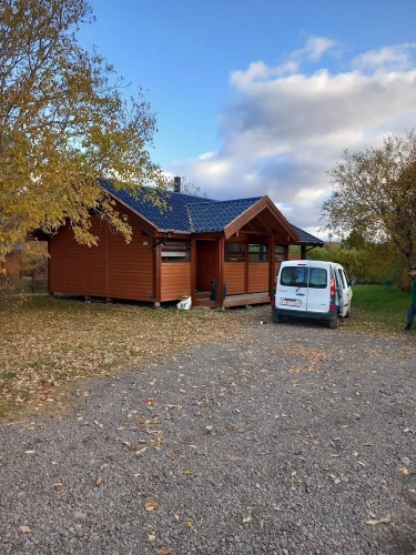 3 Bedrooms Cottage
