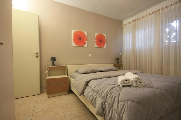 Park View Apartment with Garden 120m