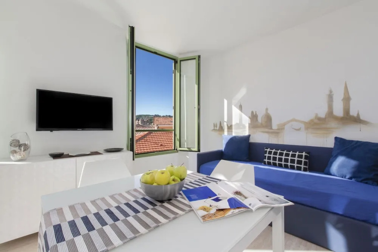 Cannes Old Town Suites