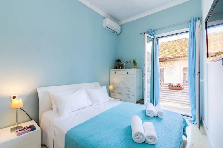 St Spyridon Cosy Apartment