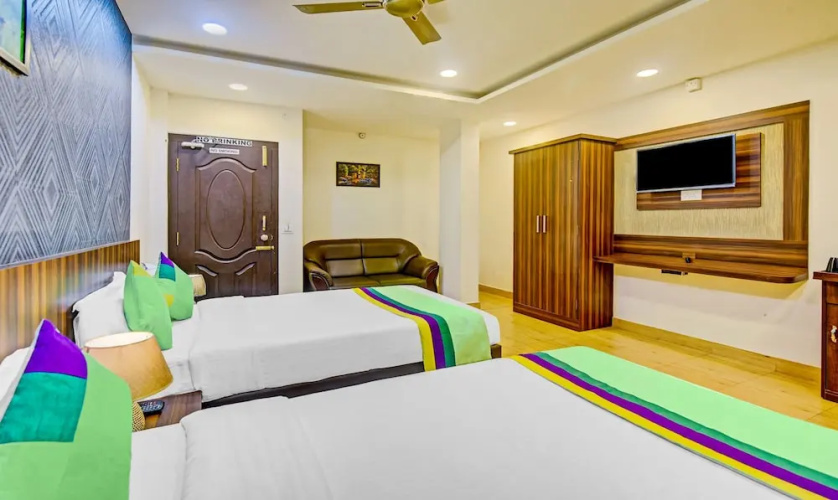 Treebo Igloo Residency Raja Seat