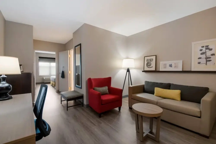 1 Bedroom Suite