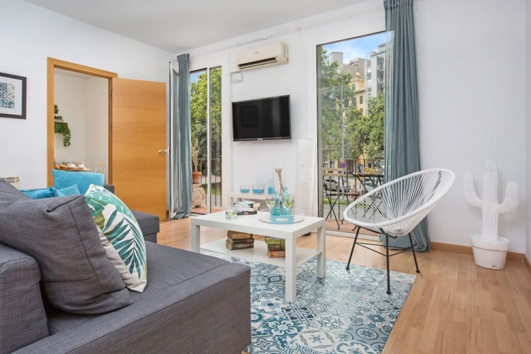3 Bedrooms Apartment with balcony