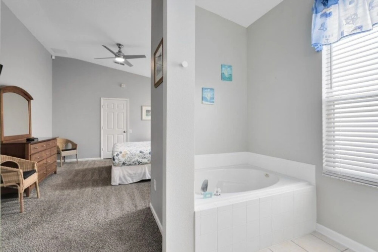 4 Bedrooms, 3 Baths, No Rear Neighbors 4 Villa by RedAwning