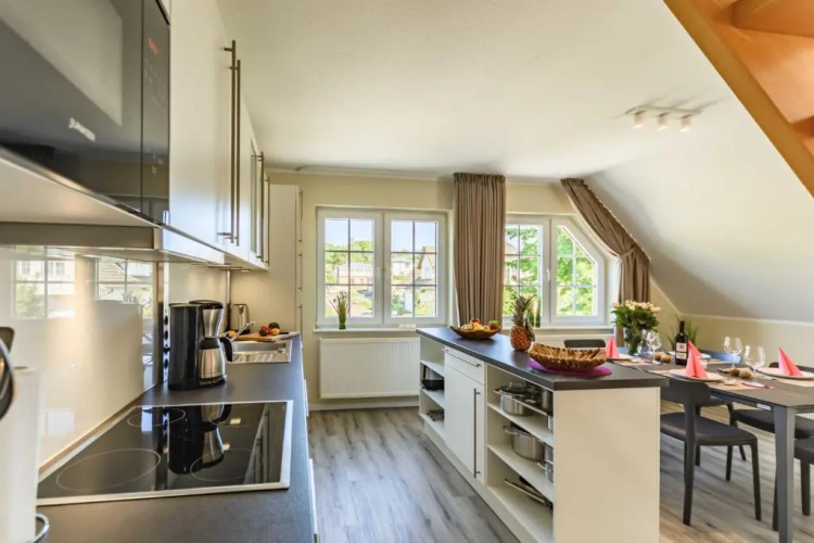 Haus Lotsenberg Apartments mit 8 Ferienwohnungen