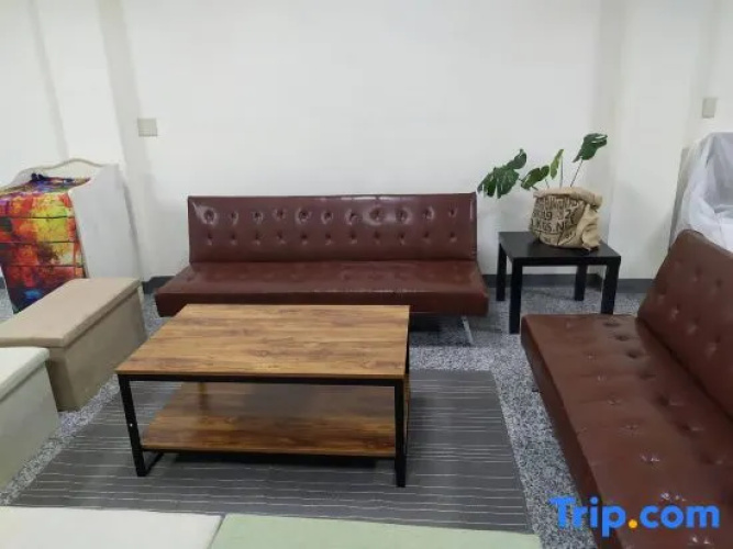 Second street Nest Hostel