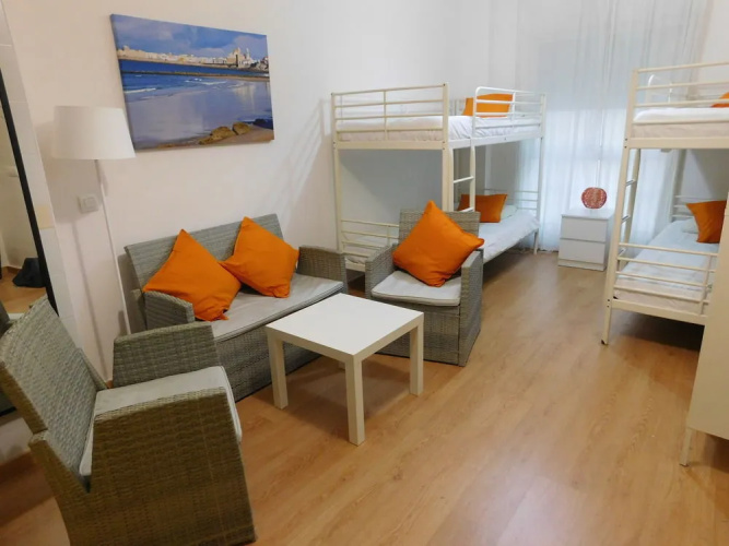 Cádiz INN Hostel