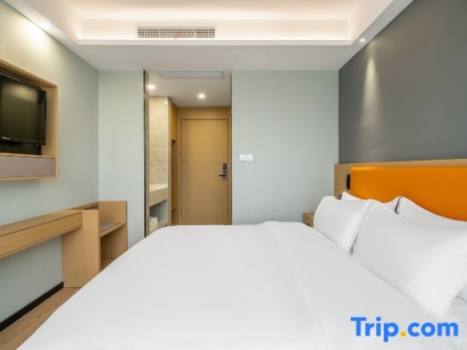 Standard Double room with view