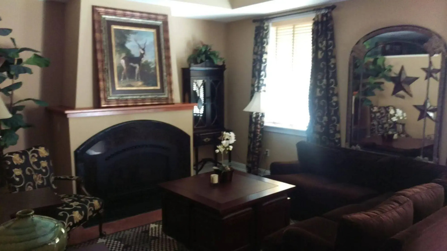 Posh Boutique Hotel