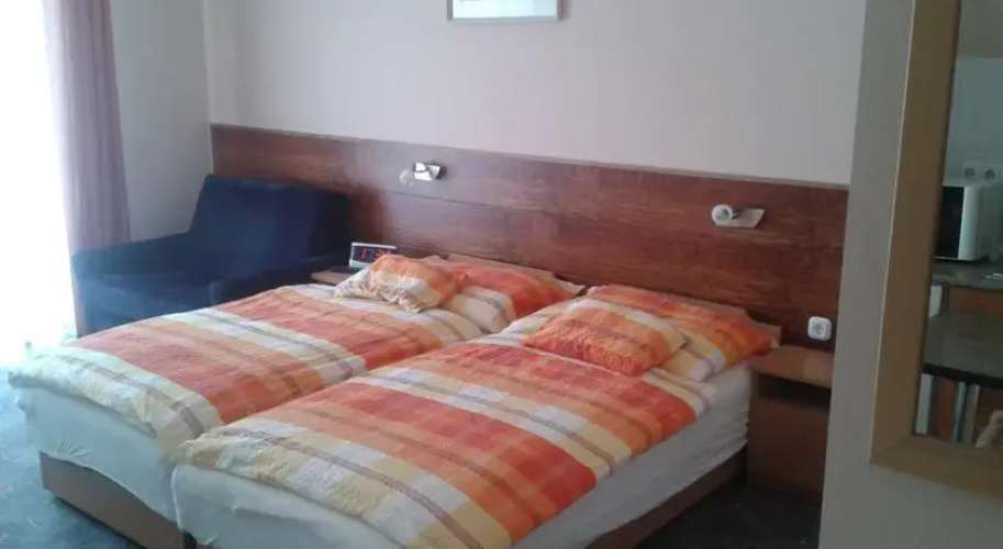 Janza Apartmanház