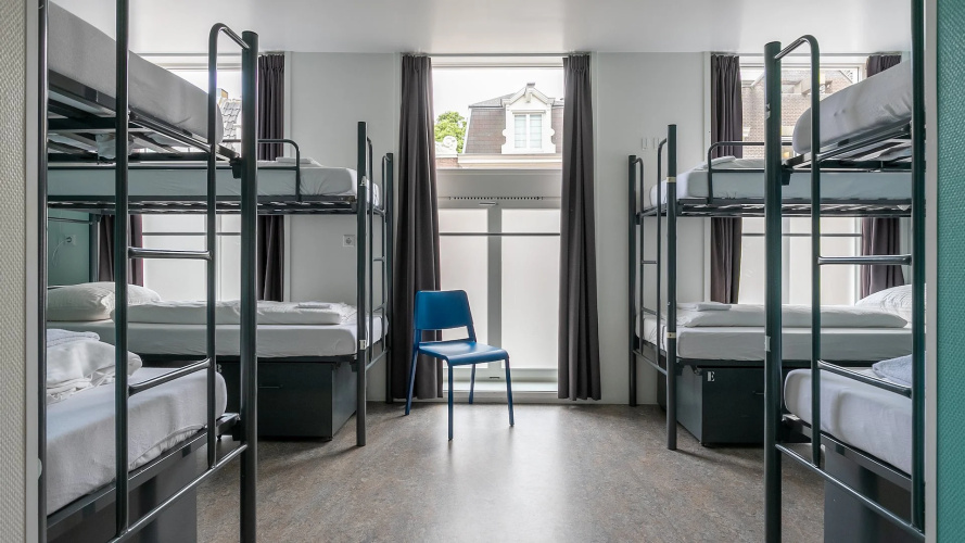 Hans Brinker Hostel