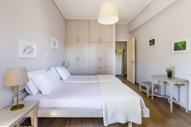 2 Bedrooms Apartment
