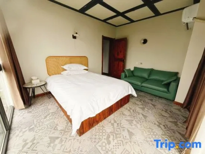 Luxury Triple Suite with mountain view