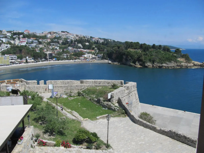 Hotel Kulla e Balshajve