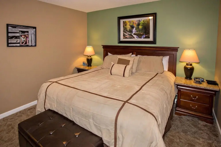 Whispering Pines 552