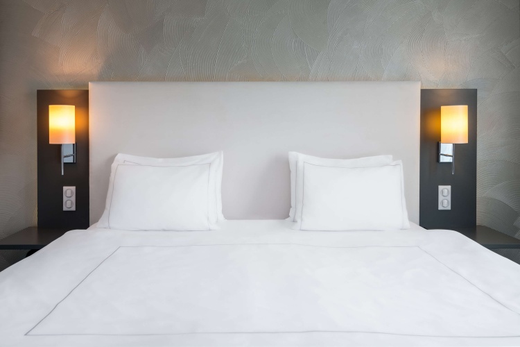 1 Bedroom Double Suite with courtyard view