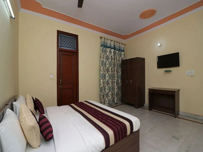 OYO 12774 Akash Residency