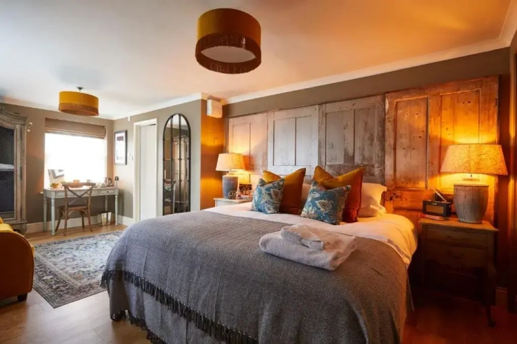 Deluxe Family room