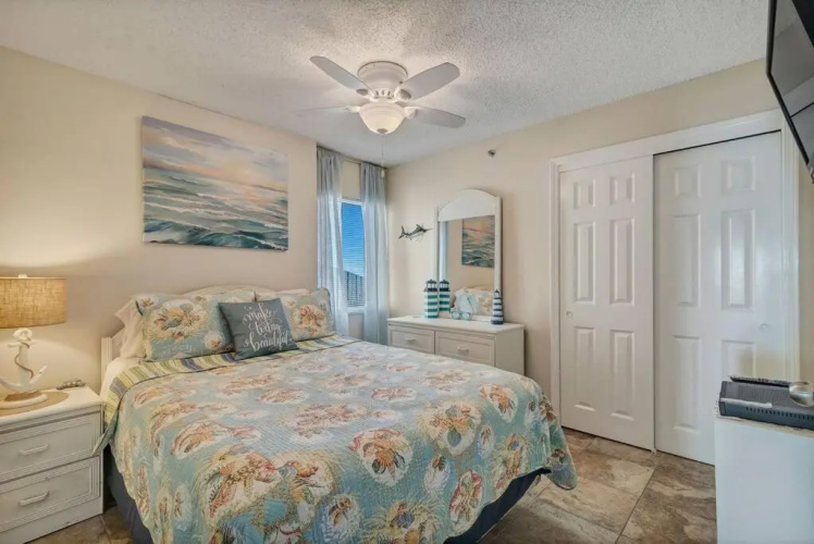 Four Winds 804 - Beachfront 2bd/2ba - Elevator replacement 4/4 to 5/24