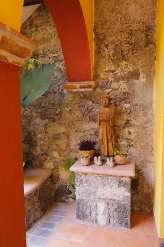 Casa Mia Suites