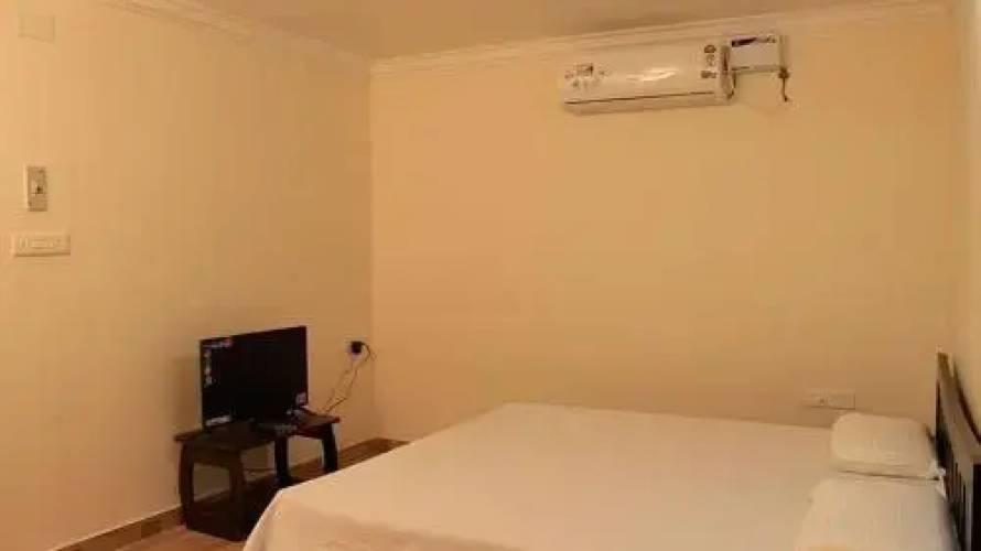 Virsaa Holiday Inn