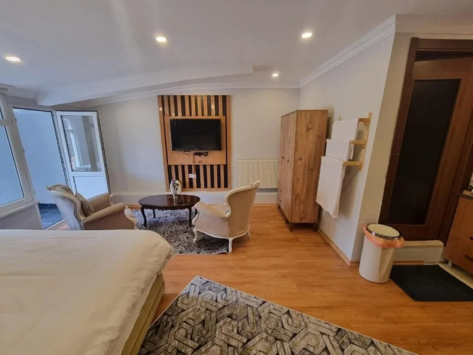 Ata suit Otel