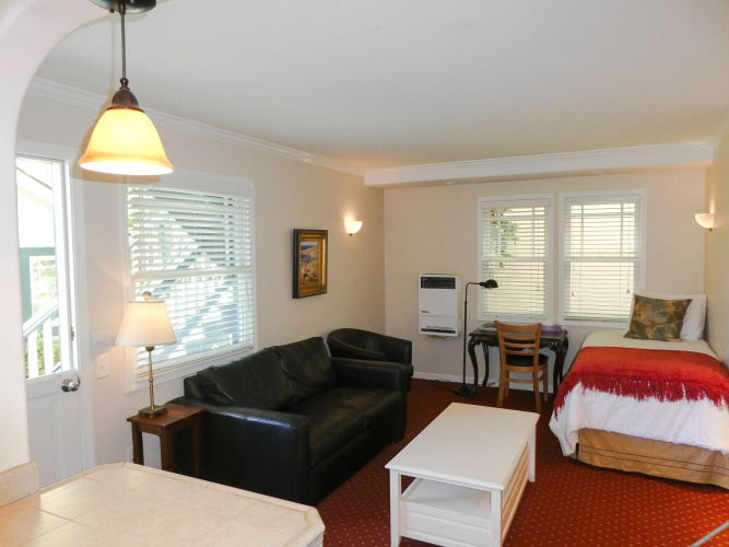 Briarwood Inn