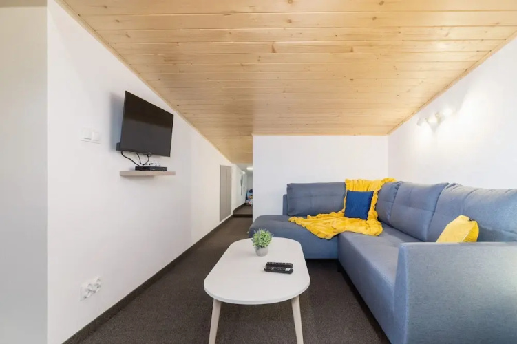 Mountain Apartment Kubińca by Renters