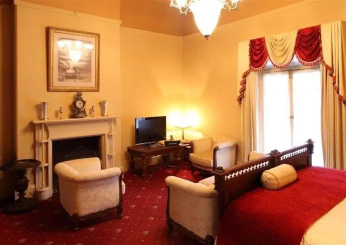 Rose & Crown Hotel