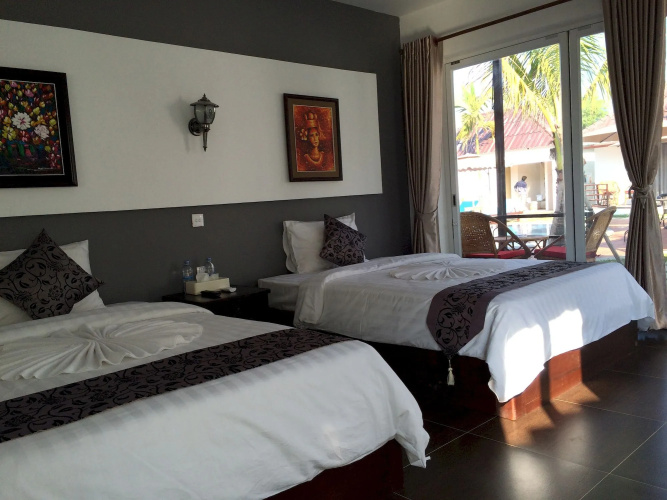 Sea Breeze Resort
