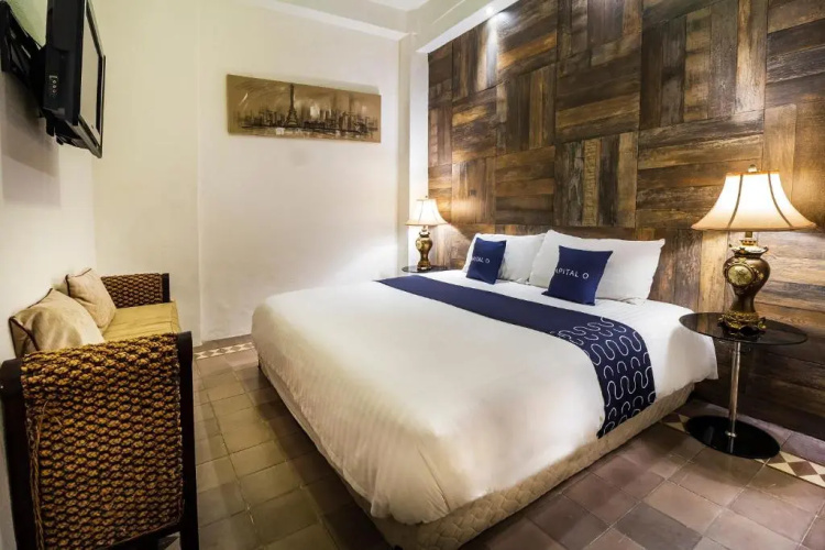 Cinco22 Hotel B&B