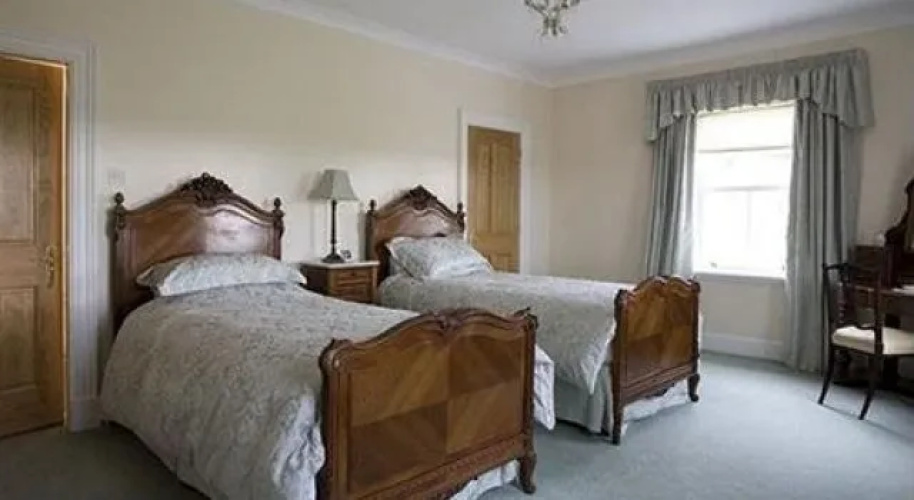 West Longridge Manor B&B