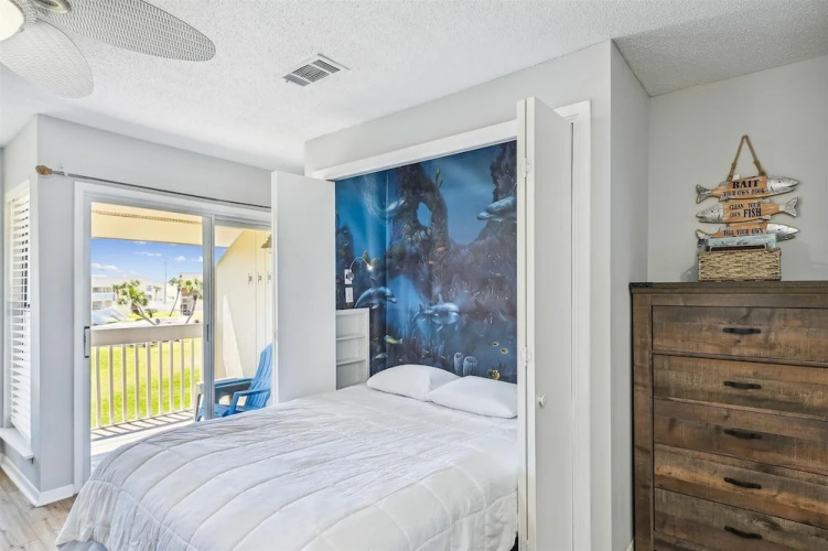 Sandpiper Cove 8236 Studio Bedroom Condo by RedAwning