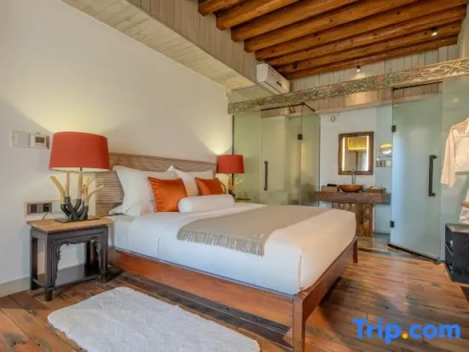 2 Bedrooms Suite
