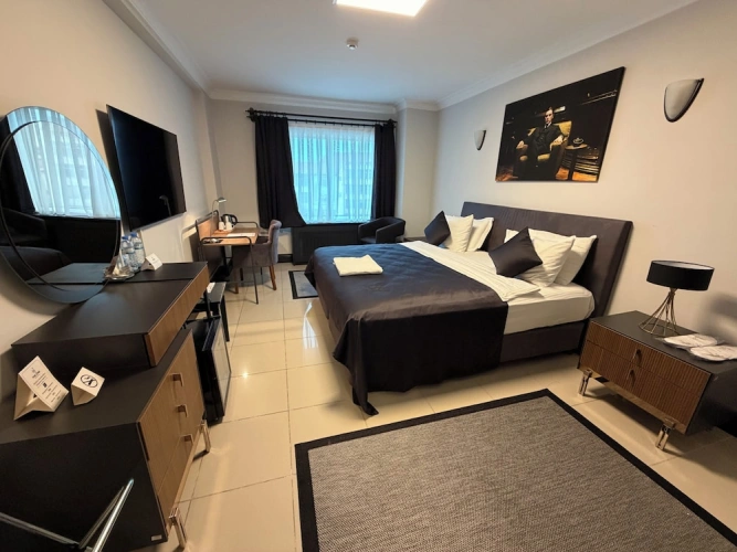 Standard Double room with city view