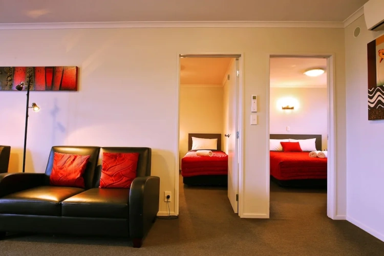 2 Bedrooms Suite
