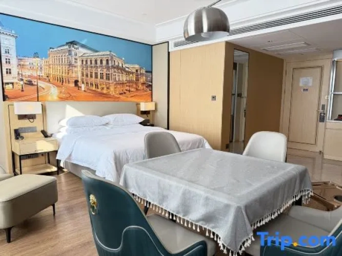 Deluxe Double room with view