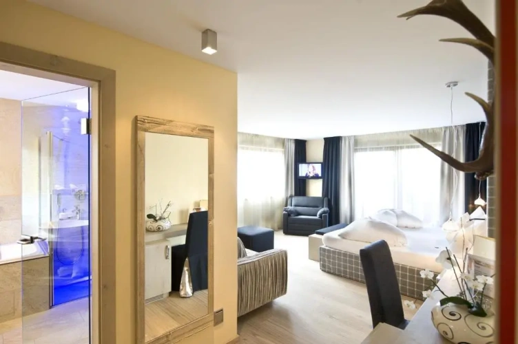 Double Suite