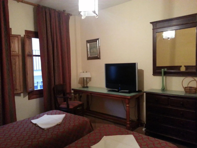 Hotel Almona