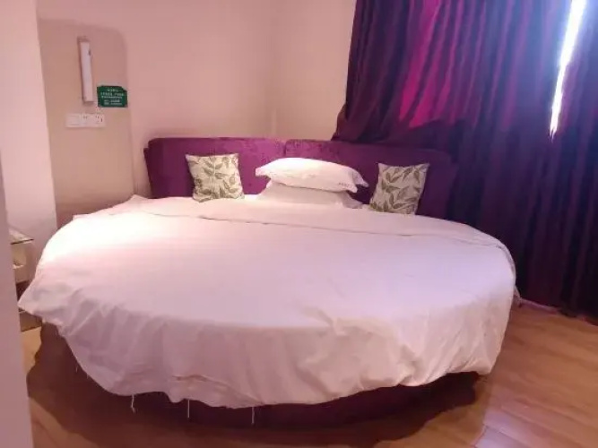 Jiayi Hotel