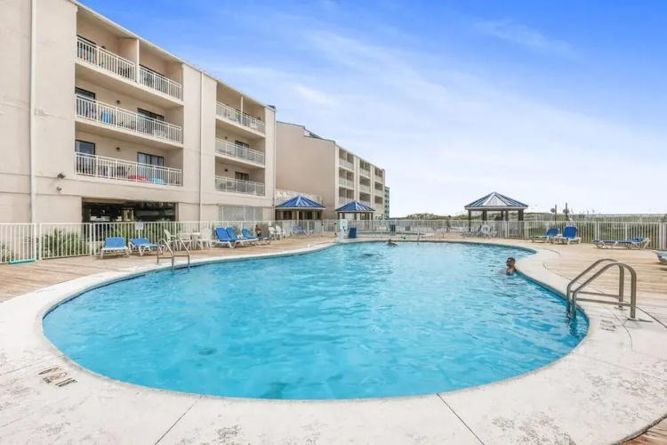 Sugar Beach153- 4 Pools Beachfront