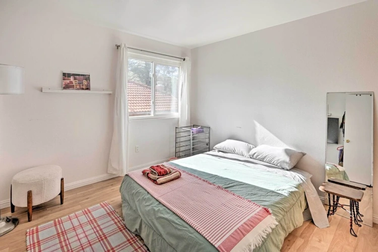 3 Bedrooms Cottage