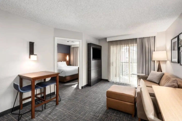 1 Bedroom Double Suite