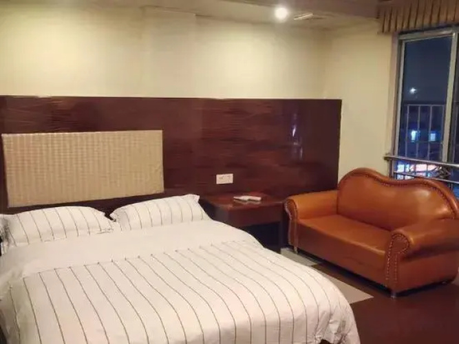 Fengkai Guanghui Business Hotel